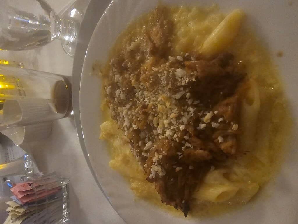 Crab Dip with Pretzel Bites