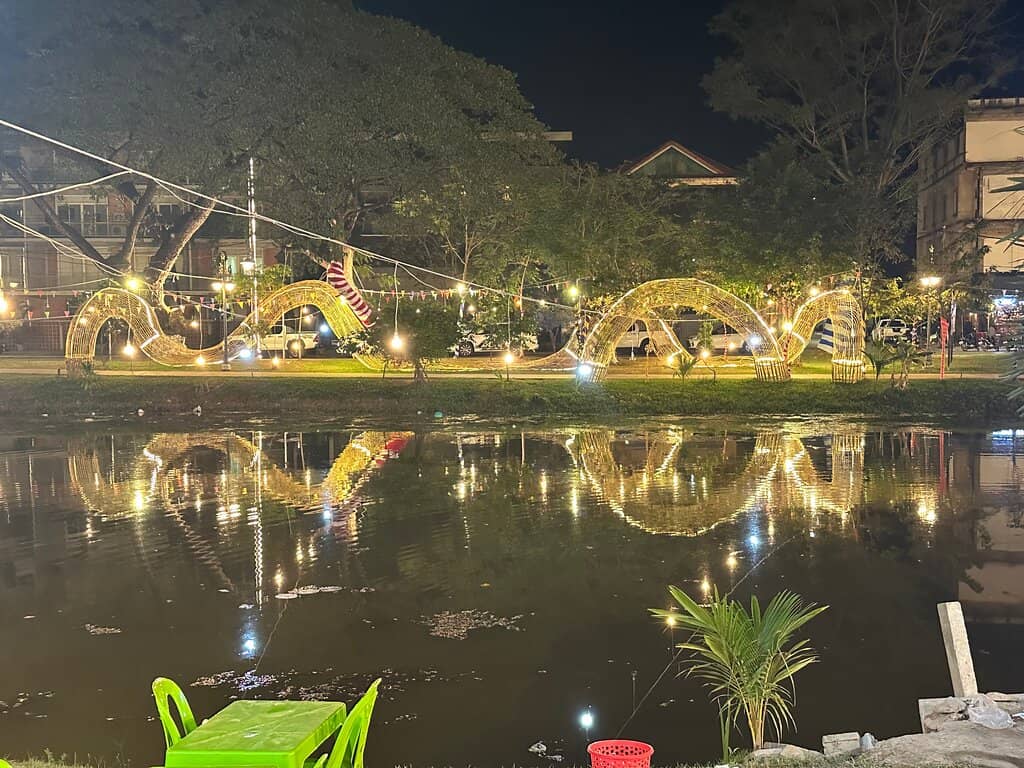 Coffee Culture on the River