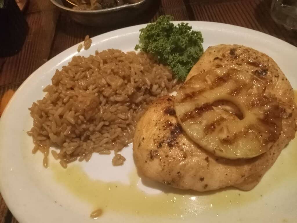 Tiki-Themed Ambiance