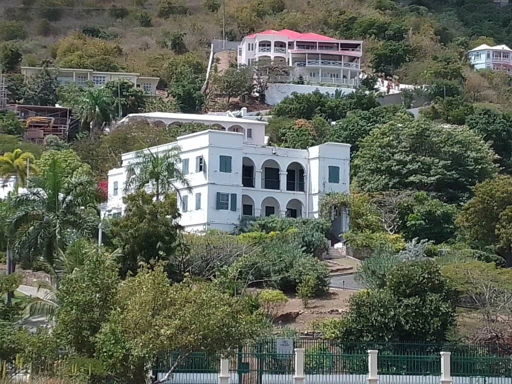 Fashionable Silhouettes Exhibition