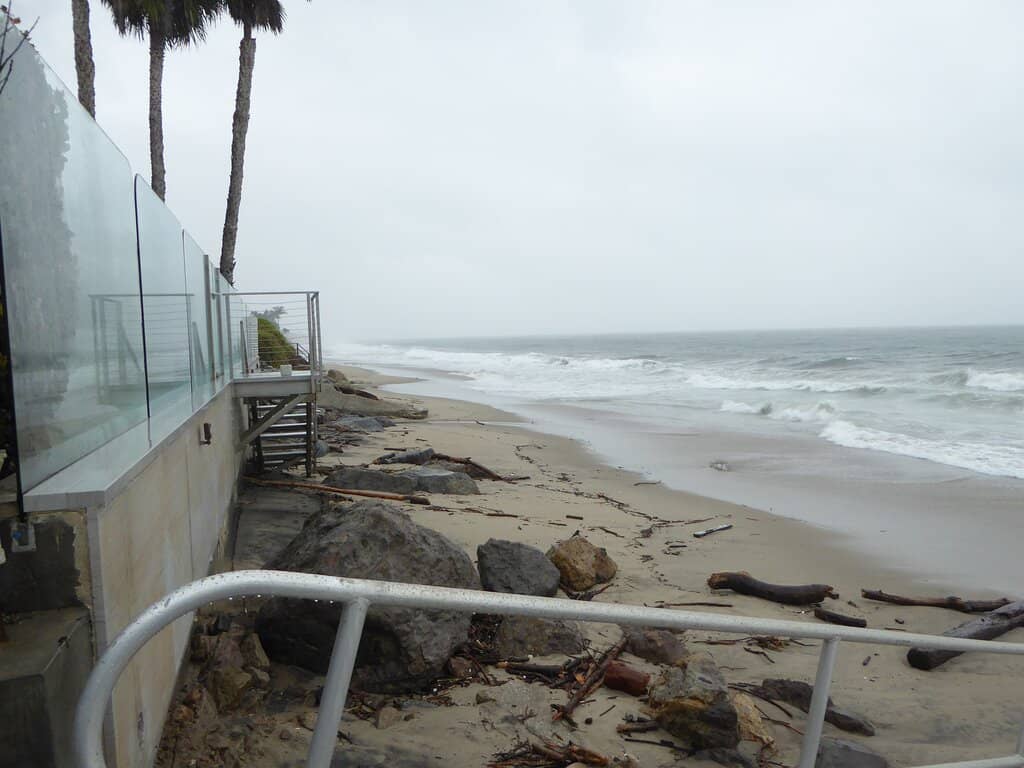 Carbon Beach Club Dining