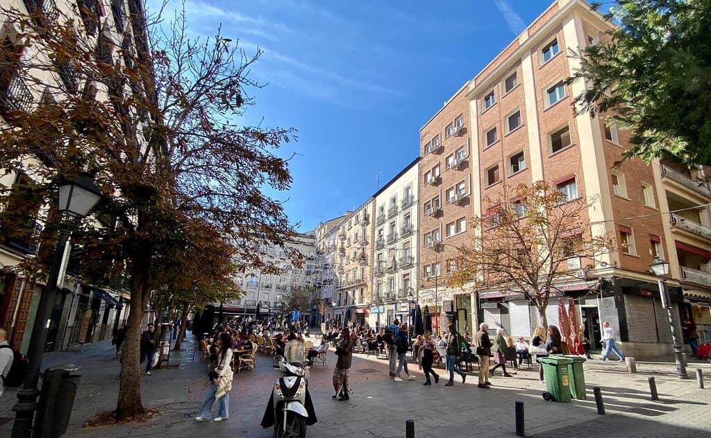 Plaza de Pedro Zerolo