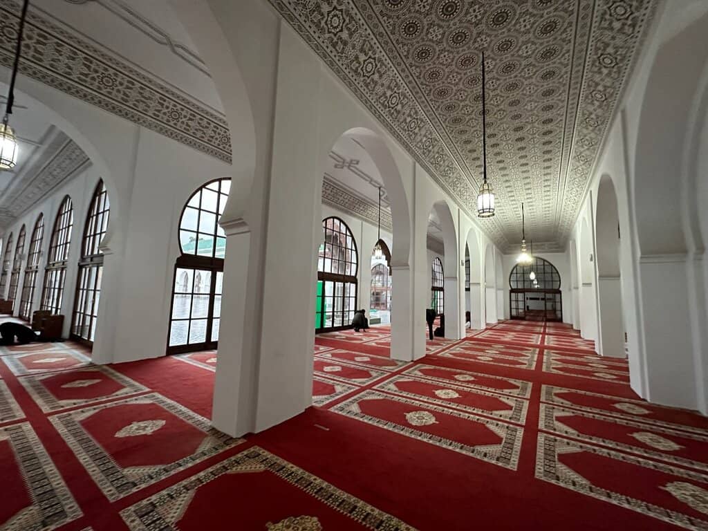 Exterior Grandeur