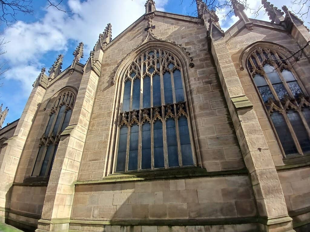 Leeds Cross