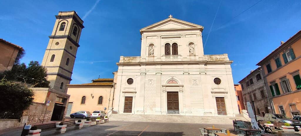 Gothic Apse & Neoclassical Interior