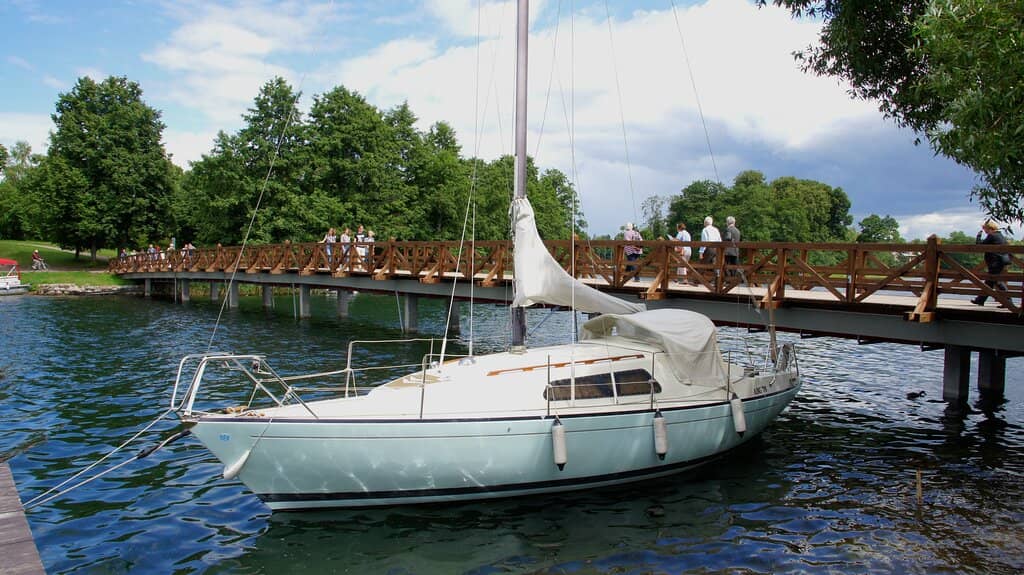 Lake Galvė Boat Tours