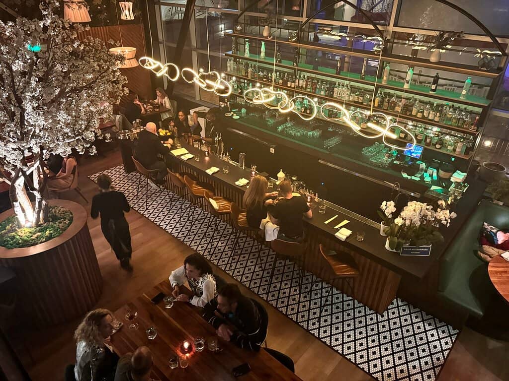 Exquisite Dishes & Cocktails