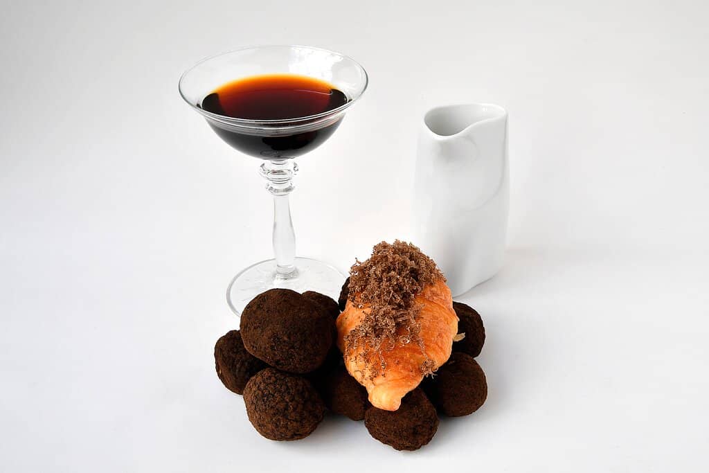 Open Kitchen & Chef Interaction