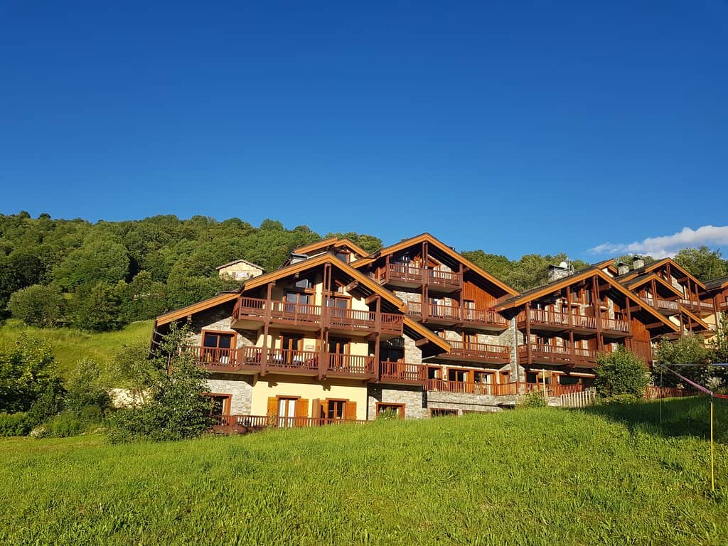 Gateway to Les 3 Vallées