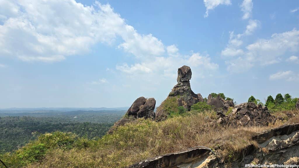 Panoramic Valley Views