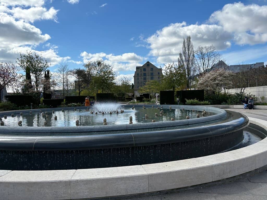 Harbor and Palace Views