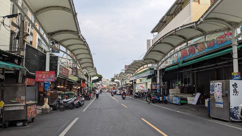 Cijin Old Street & Seafood