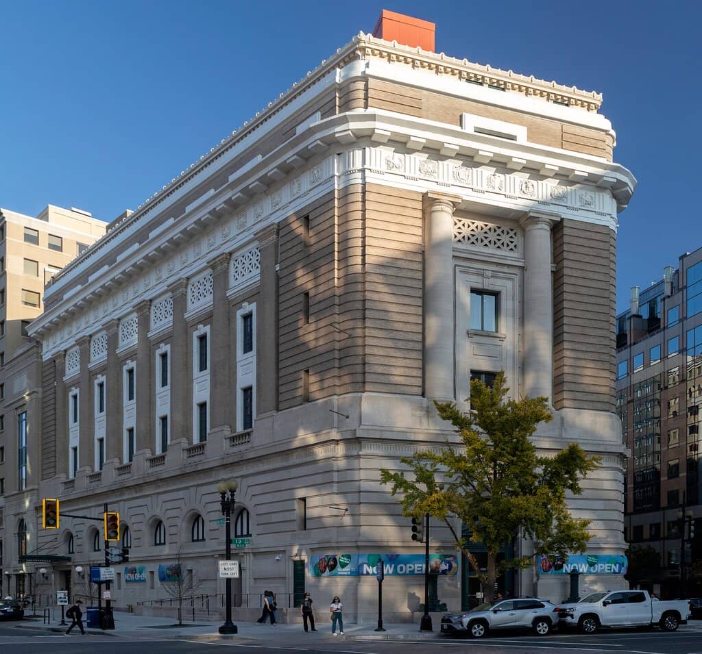 Pioneering Turkish Women