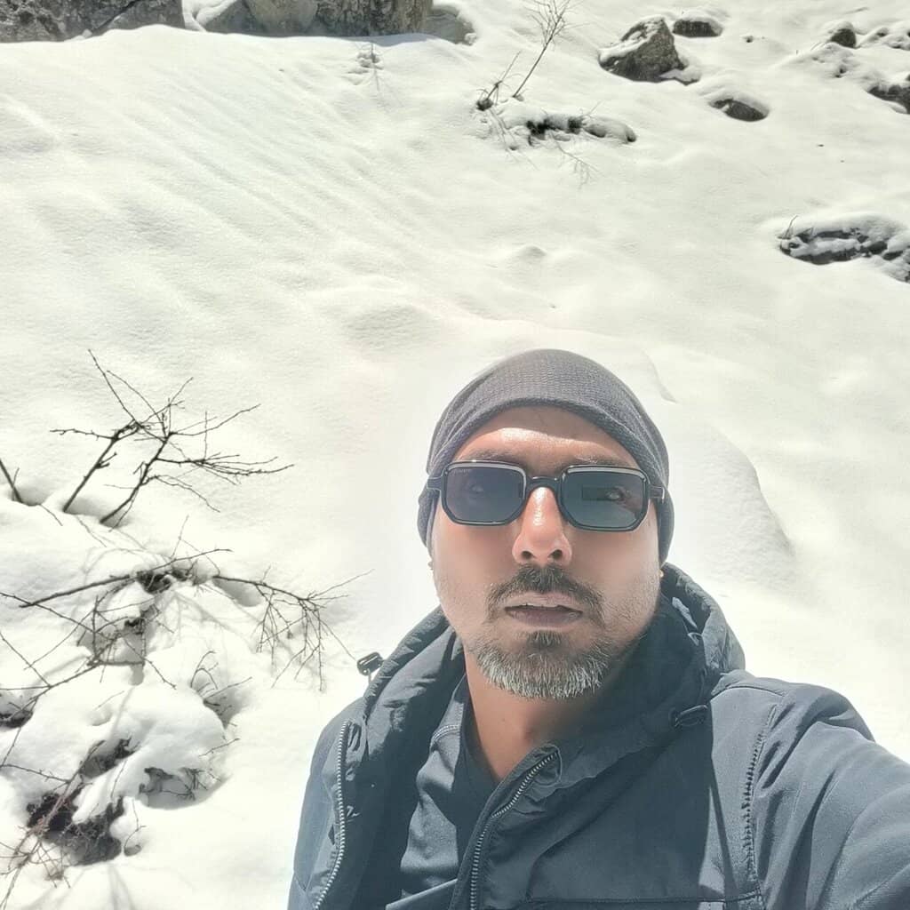 Scenic Roadside Kiosks