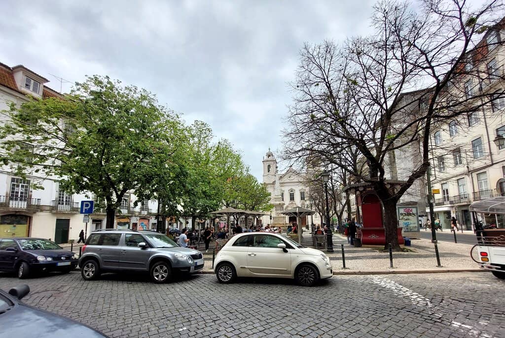 Vertical Thrift Store