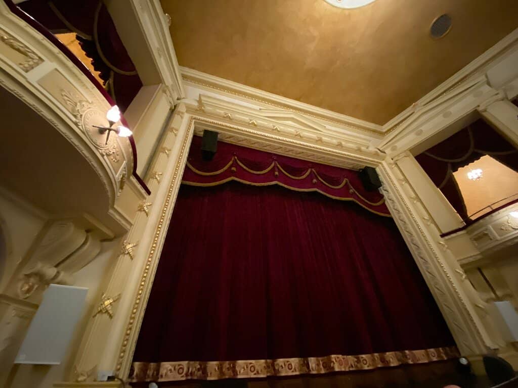 Spectacular Pantomimes