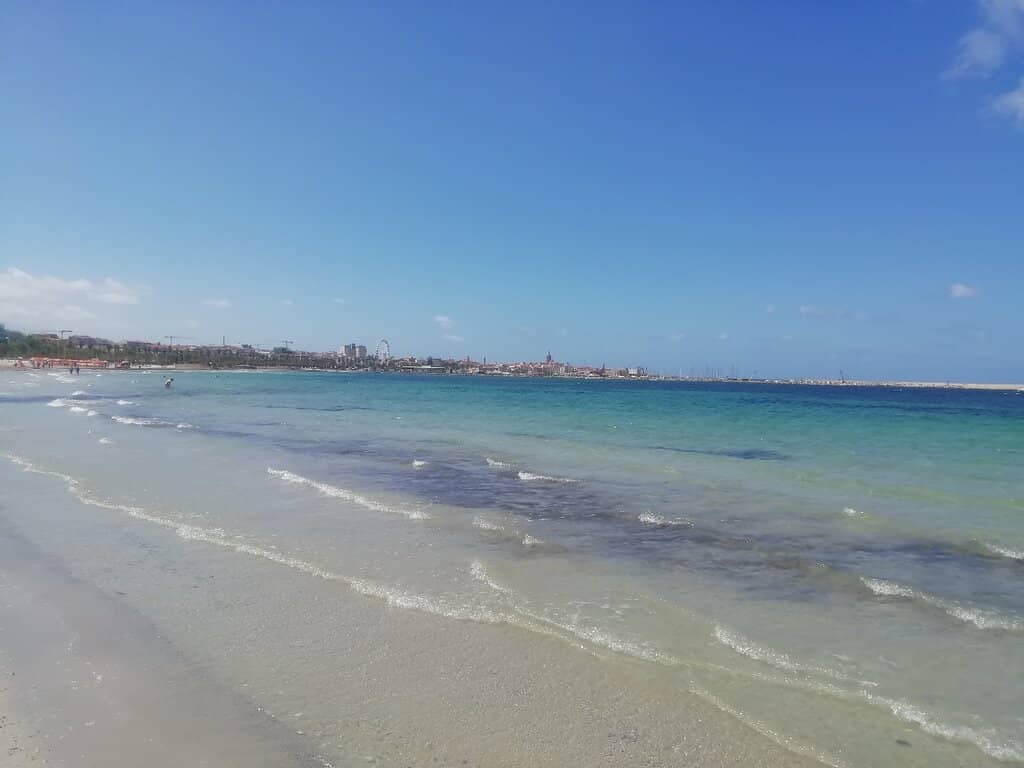 Beach Bars and Restaurants