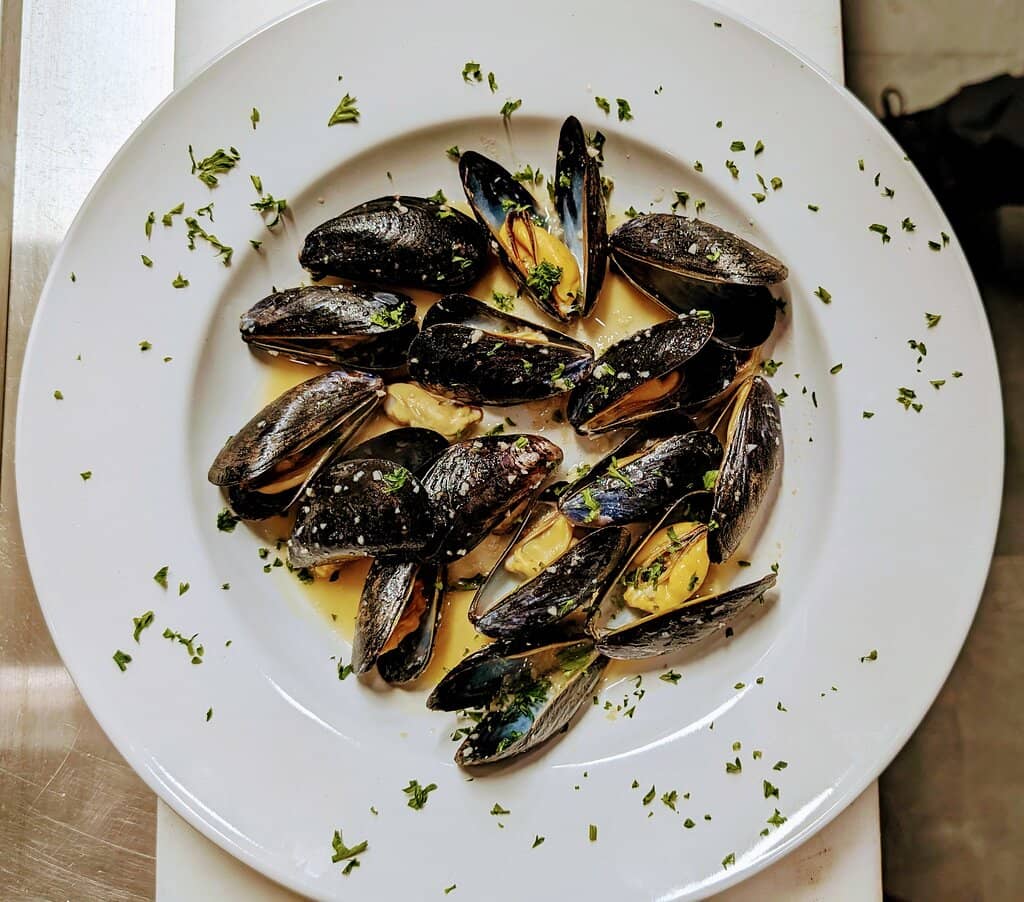 Generous Portions & Flavorful Sides