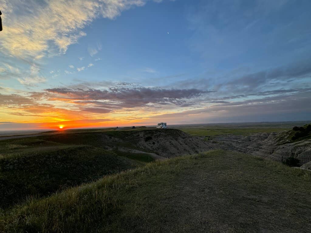 Open Grasslands & Wildlife