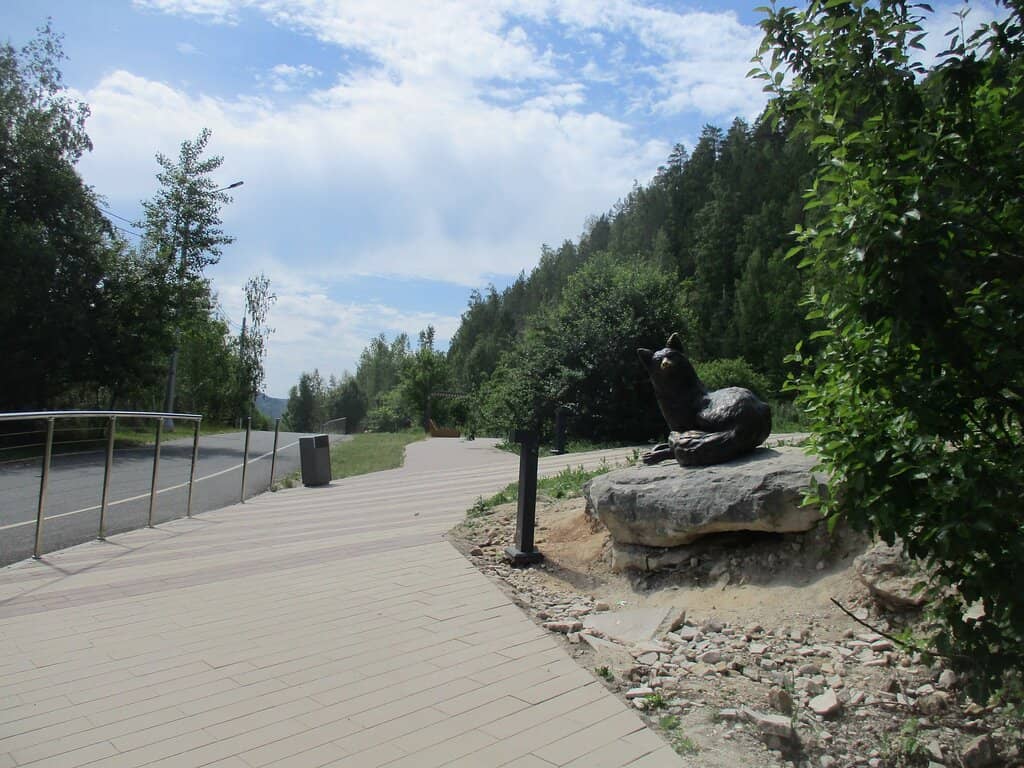 Hiking Trails and Mountain Views