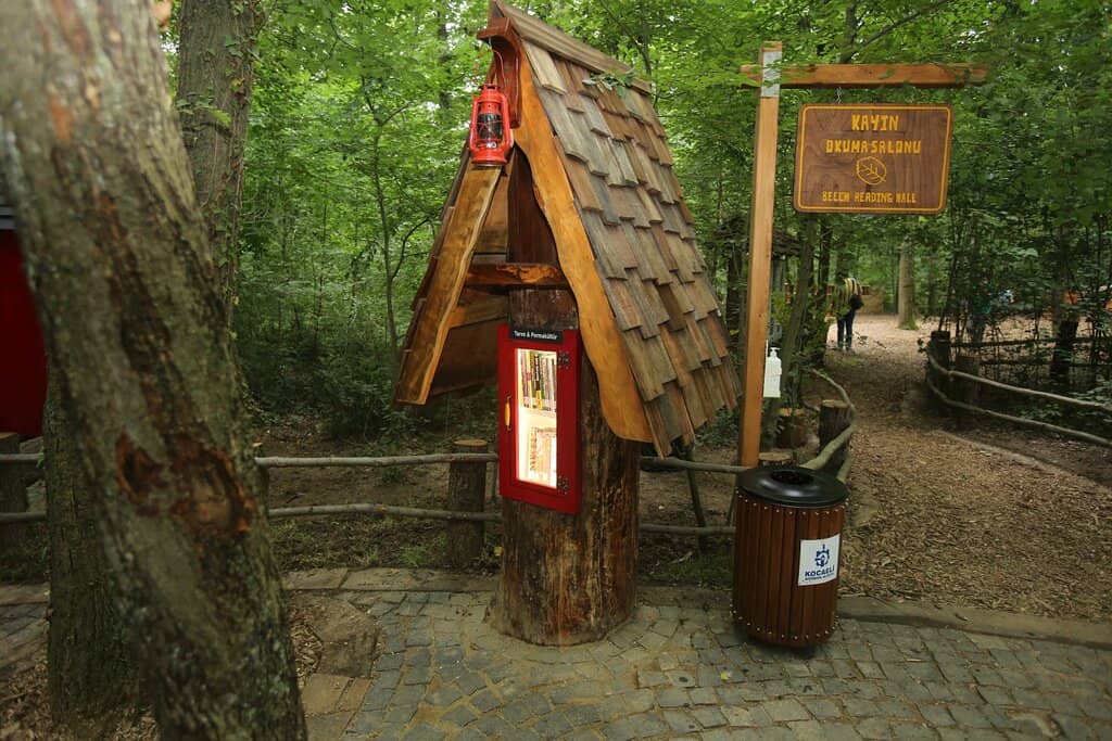 Hobbit Houses & Outdoor Library