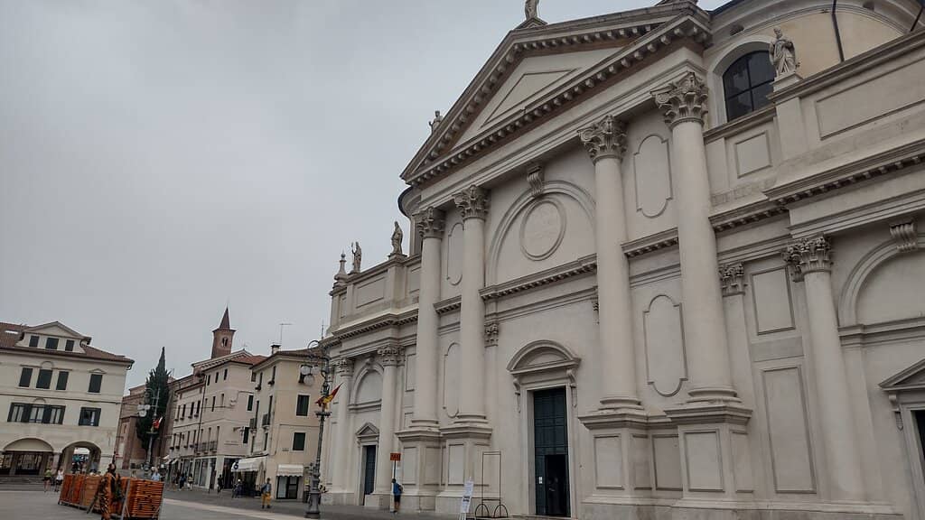 Bassano del Grappa's Garibaldi Square