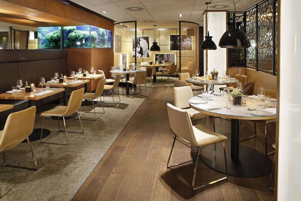 Restaurant Gondel Dining