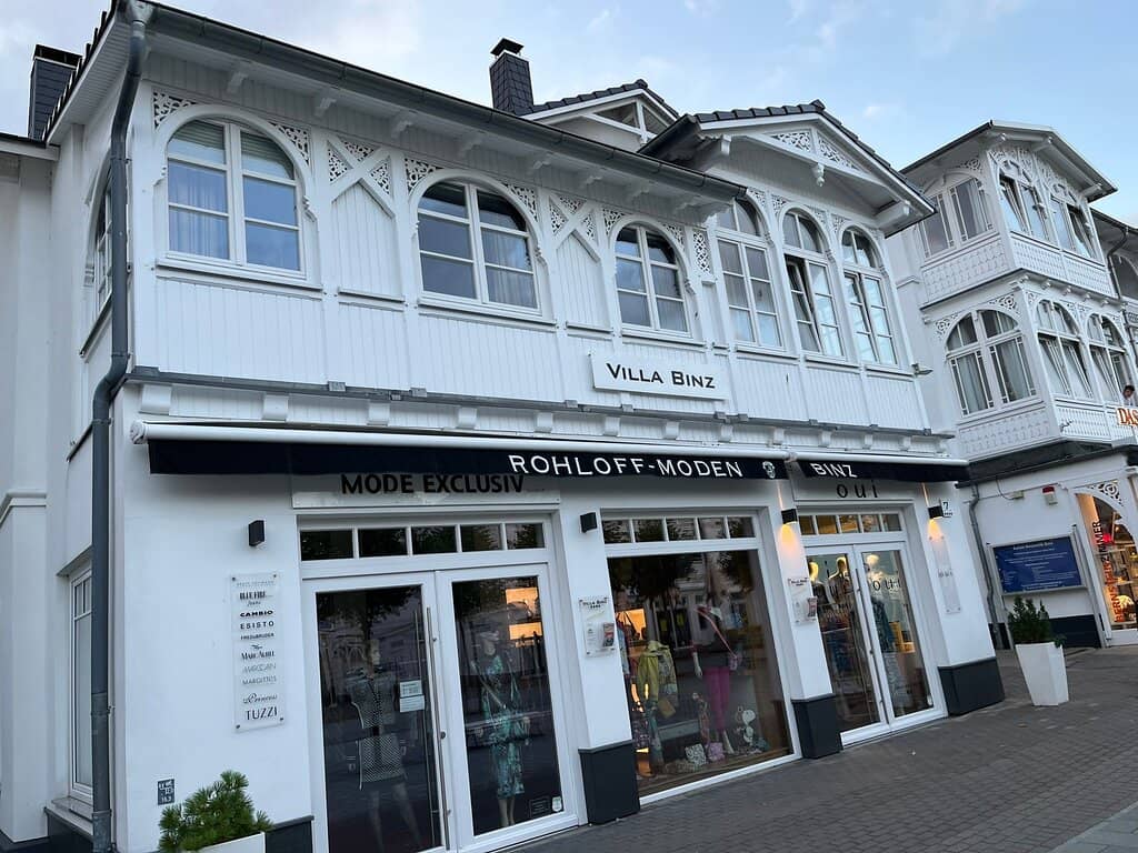 Seaside Ambiance