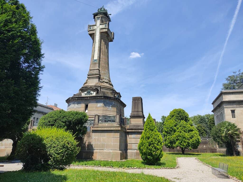 The Garden and Crypt