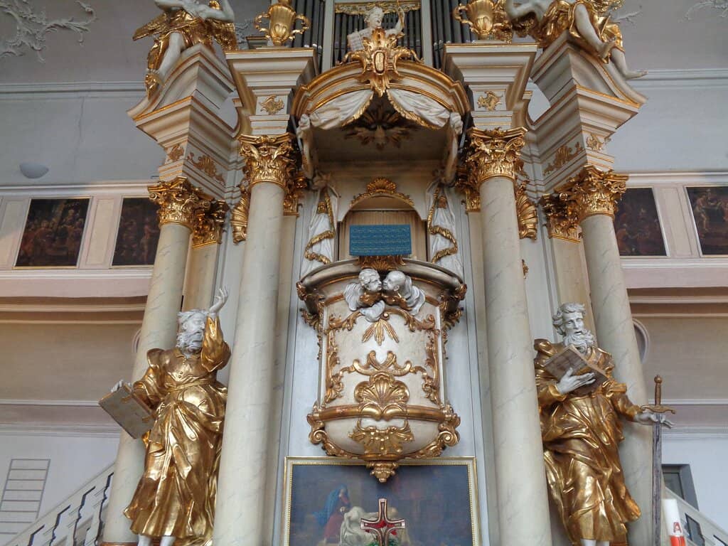 Unique Interior Layout