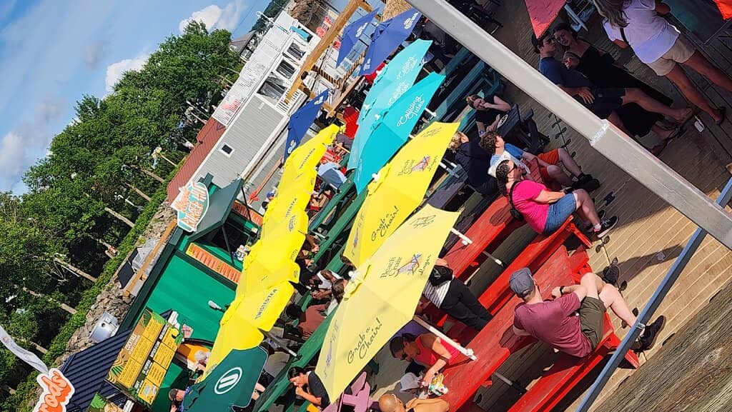 Live Music & Storytelling