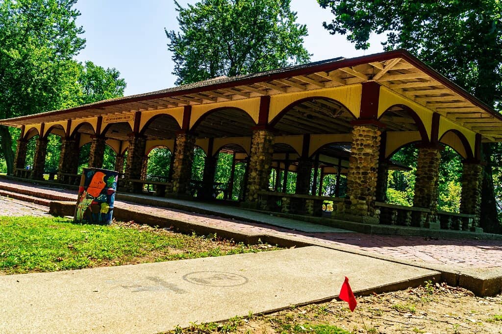 Holiday Cheer at Dox