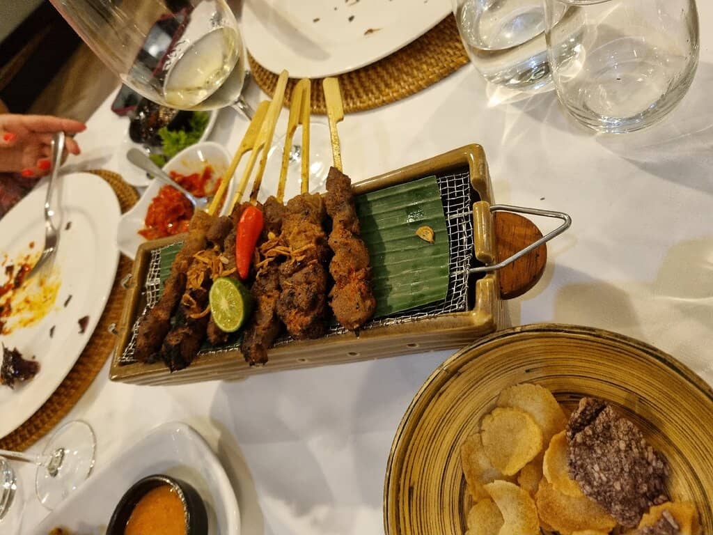 Intimate Dining Spaces