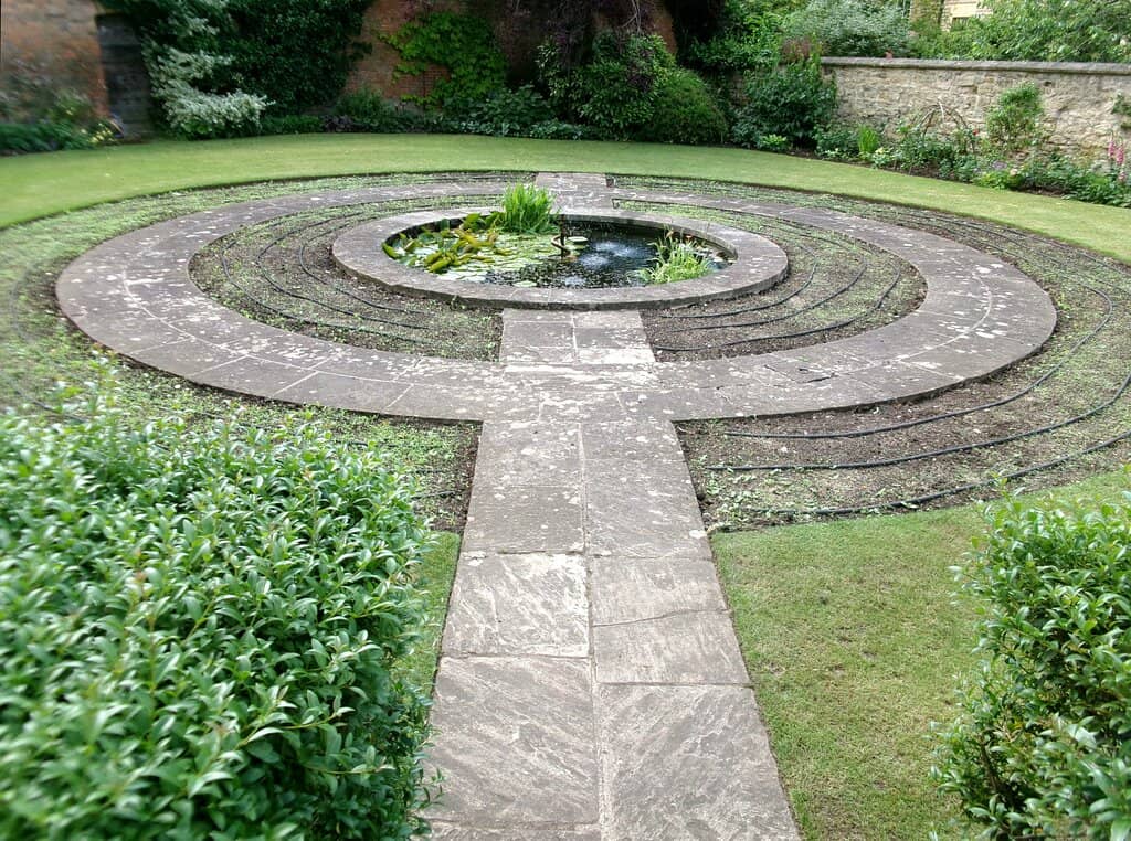 COVID-19 Memorial Tree