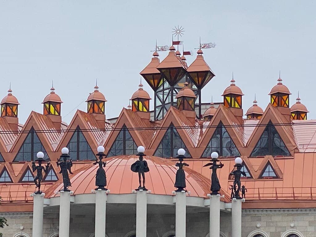 Beautifully Maintained Interior