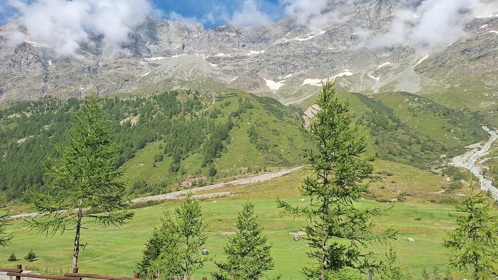 High-Altitude Play