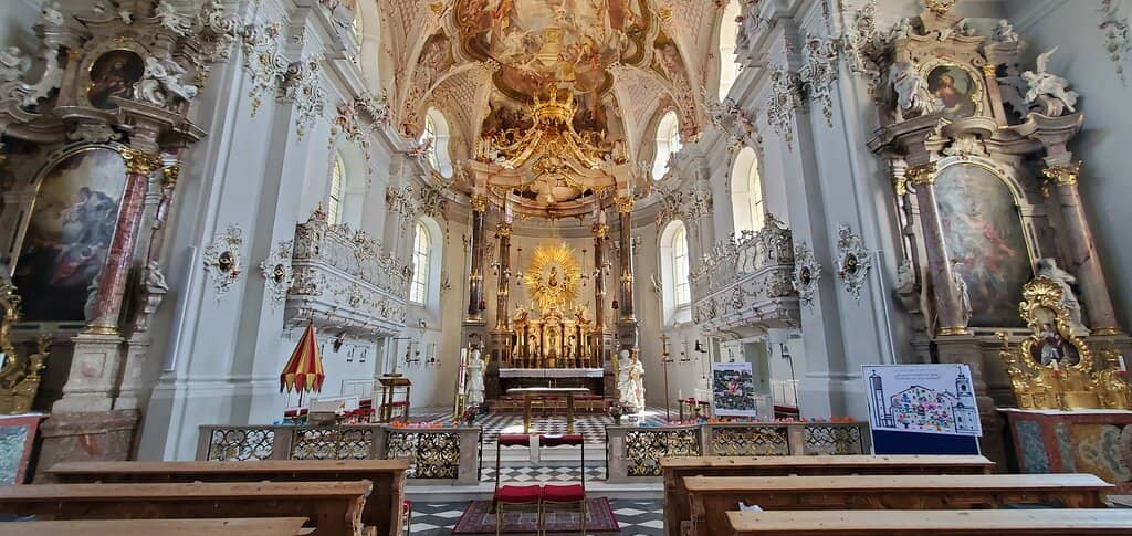 Ornate Gilded Columns