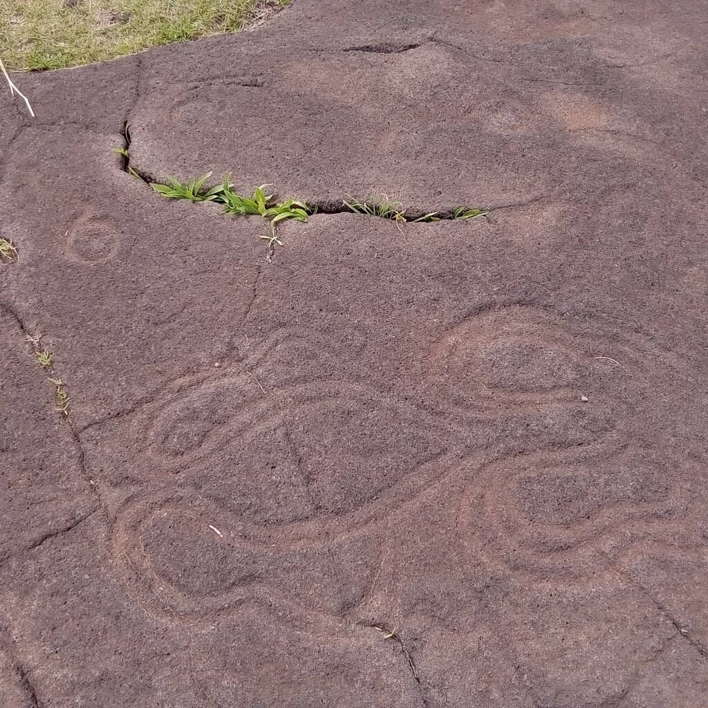 Vaka (Canoe) Petroglyphs