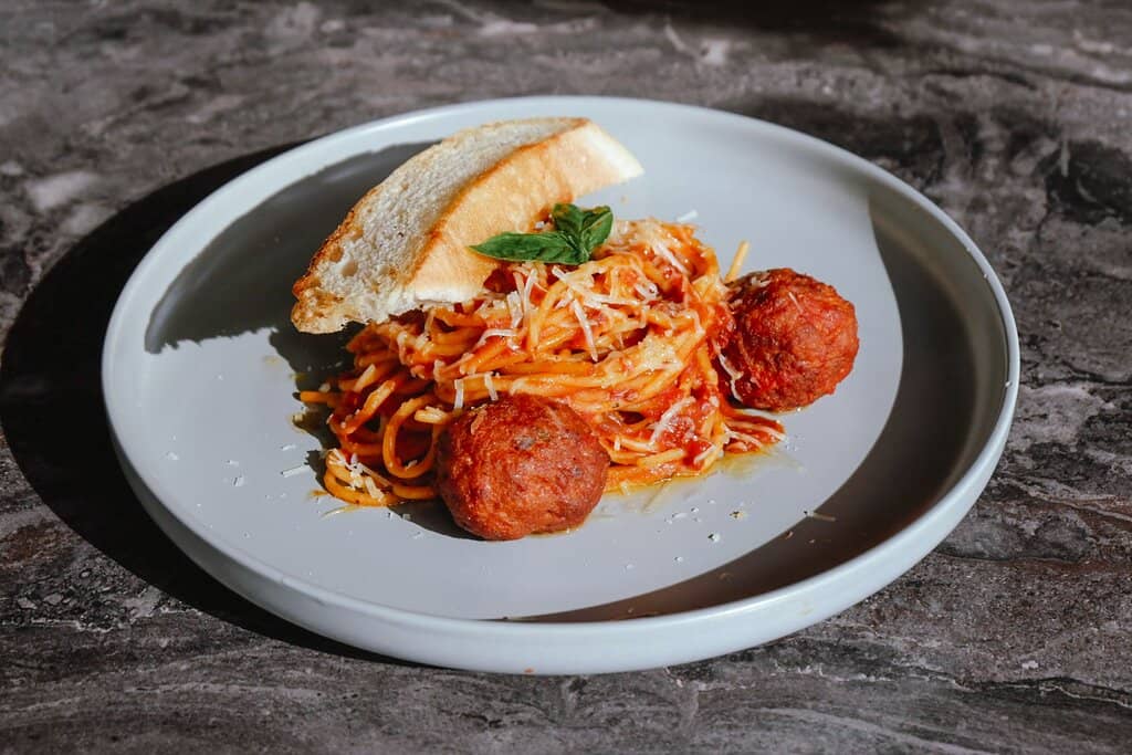 Vibrant Nightlife and DJs