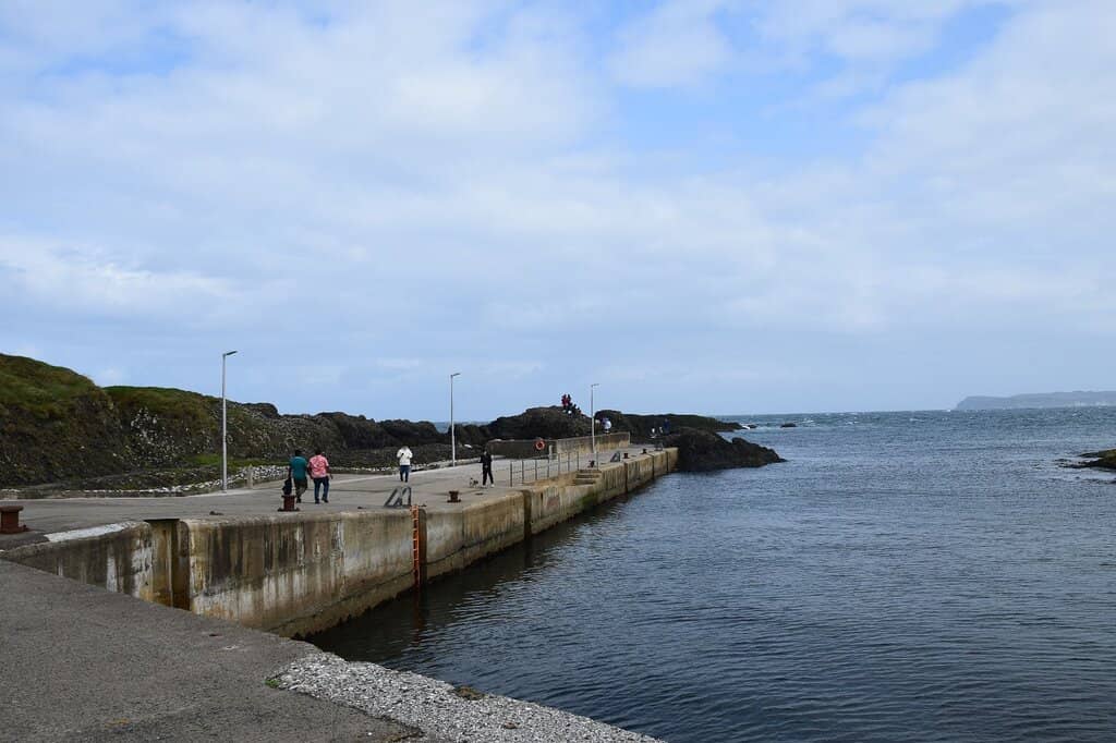 Secret Beach & Caves