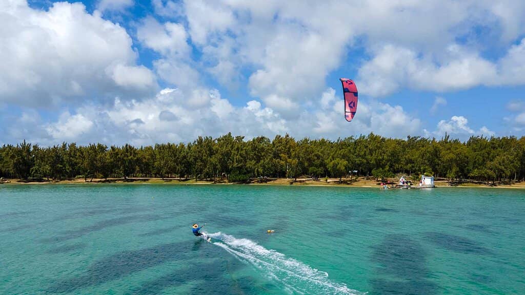 Expert Kitesurfing Instruction