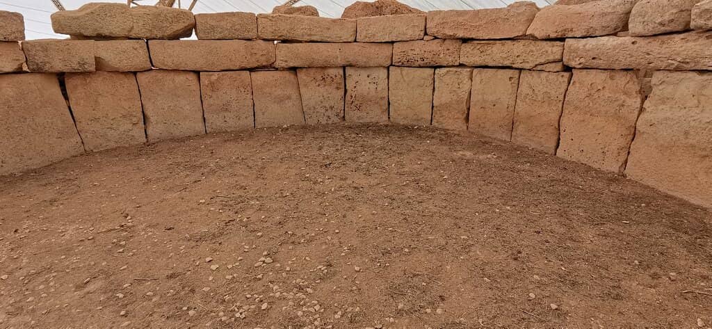 Sunrise at Mnajdra