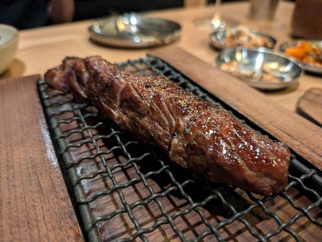 Elegant, Industrial Ambiance