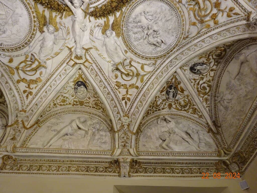 The Elegant Courtyard