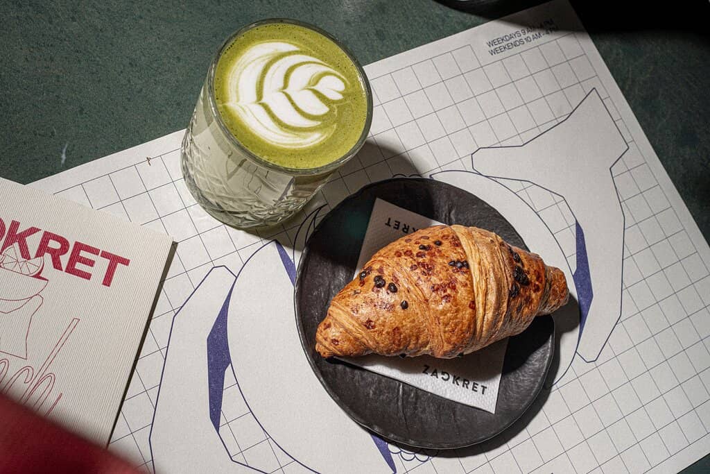 Live Music & DJ Sets