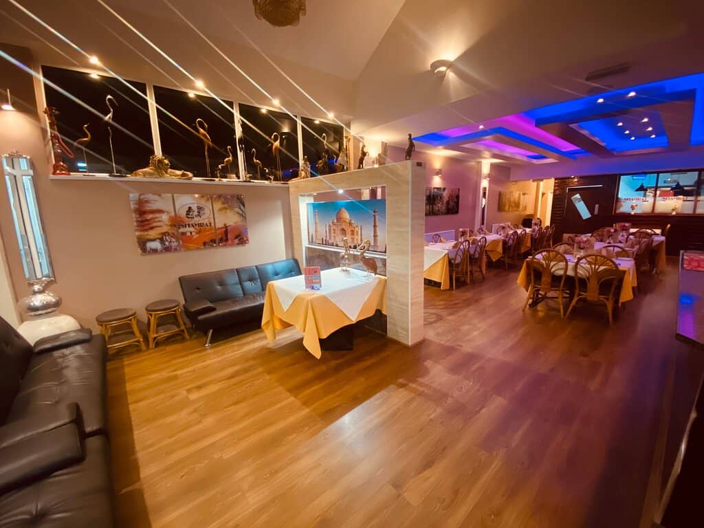 Intimate & Welcoming Atmosphere