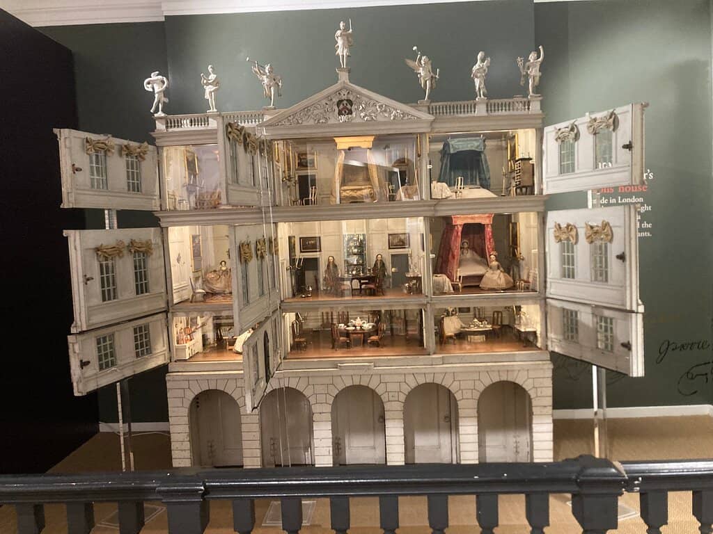 Chasing & Repoussé Demonstration