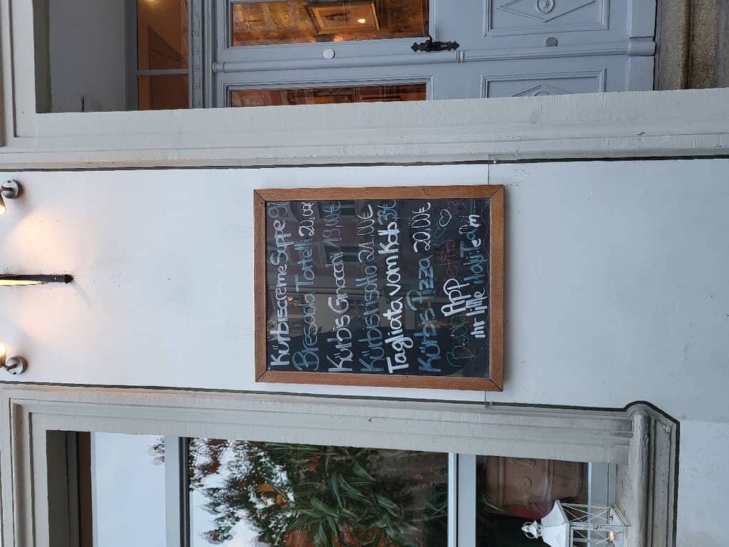 Handcrafted Drinks & Desserts