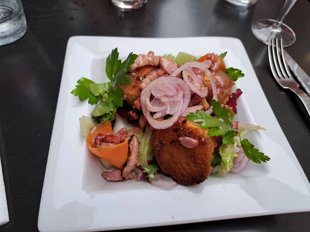 Salade de Chèvre Chaud Pané