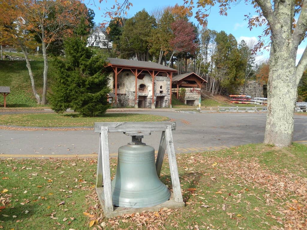 Andre the Seal Statue